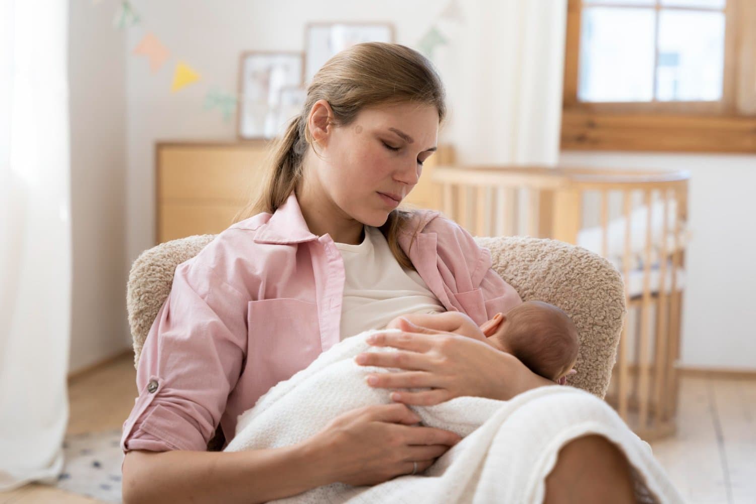 Milk Blister Bikin Payudara Mommy Nyeri? Ini Cara Aman Mengatasinya