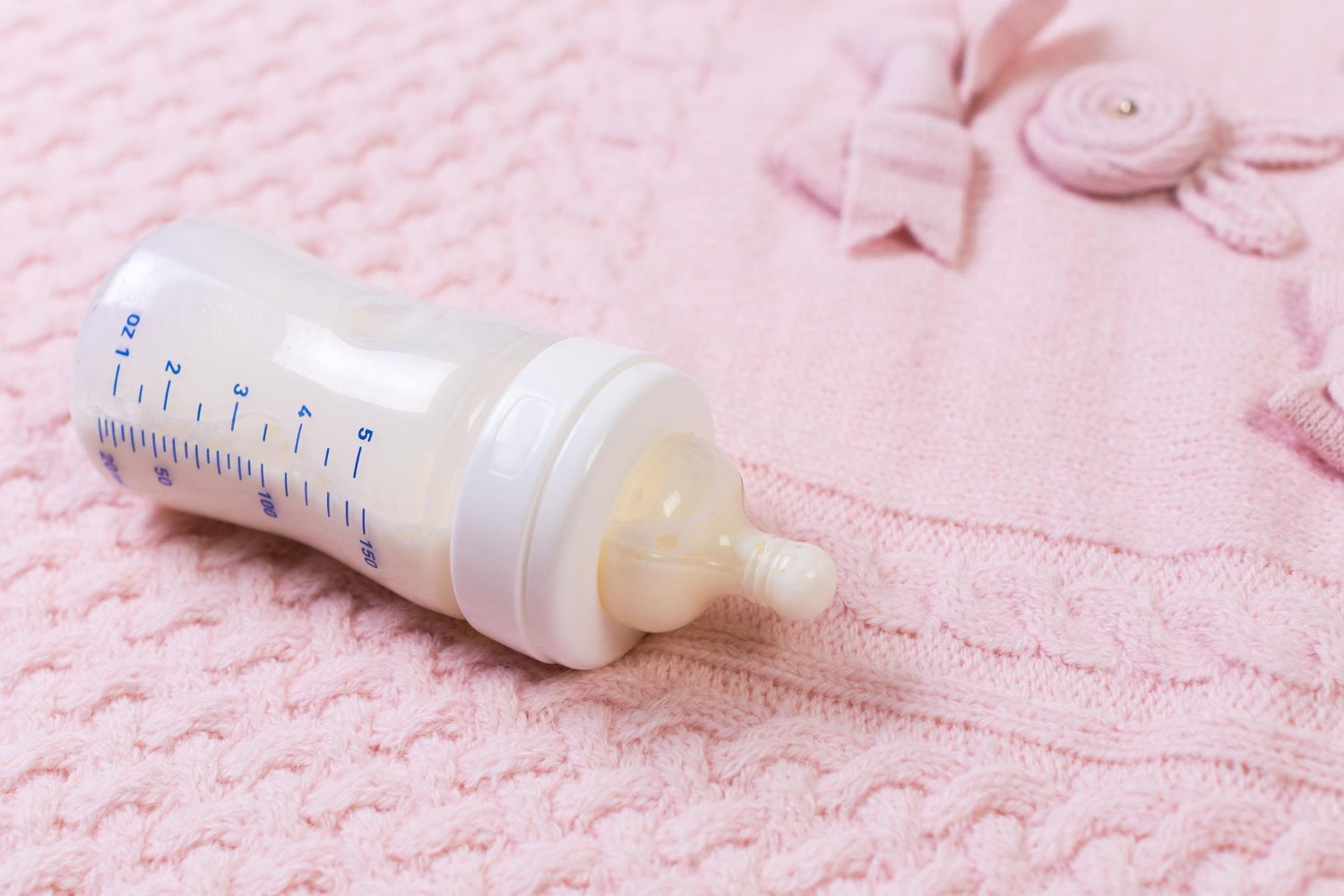 Jangan Sepelekan! Botol Susu yang Kotor Bisa Picu Diare dan Demam pada Bayi