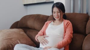 Jangan Panik, Ini Cara Membedakan Air Ketuban dan Keputihan