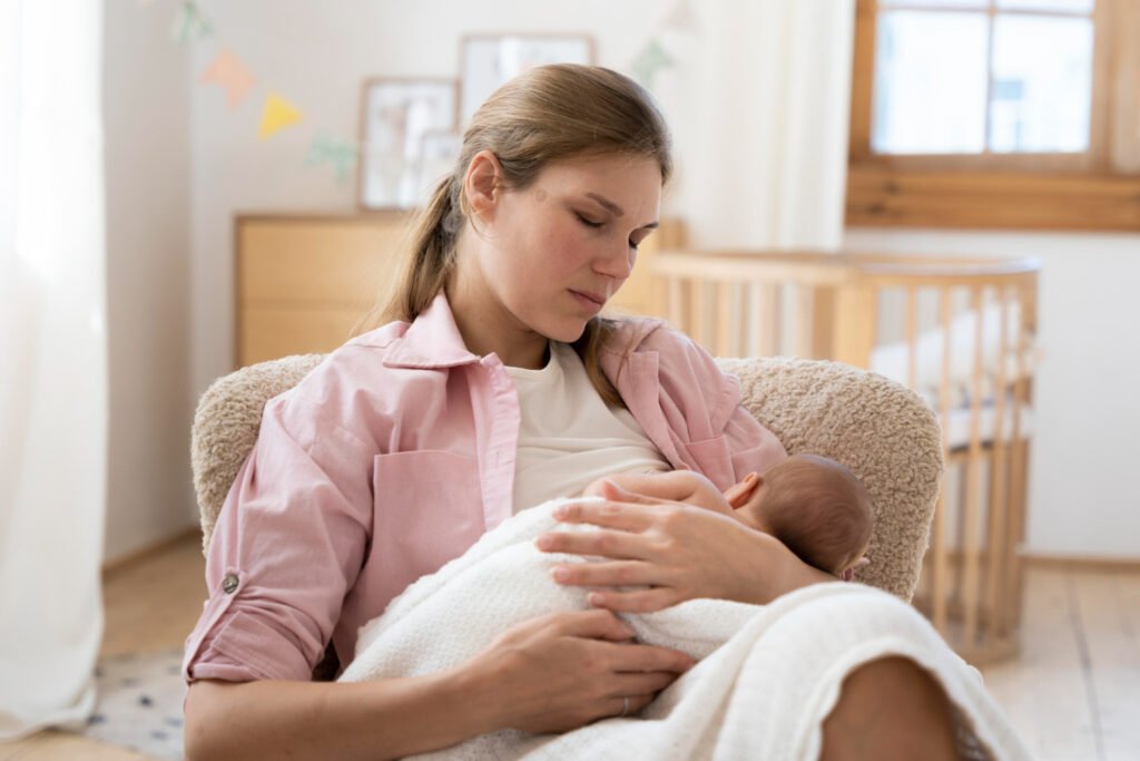 Milk Blister Bikin Payudara Mommy Nyeri? Ini Cara Aman Mengatasinya