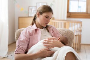 Milk Blister Bikin Payudara Mommy Nyeri? Ini Cara Aman Mengatasinya