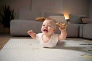 5 Kesalahan Tummy Time yang Sering Bikin Bayi Menangis & Rewel